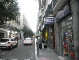 Local en alquiler en Madrid de 200 m2 photo 0