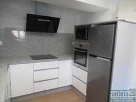 Piso en alquiler en Betanzos de 150 m2 photo 0