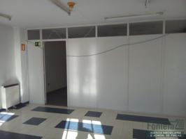 Oficina en alquiler en Betanzos de 71 m2 photo 0