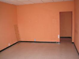 Local en alquiler en Teixeiro de 30 m2 photo 0