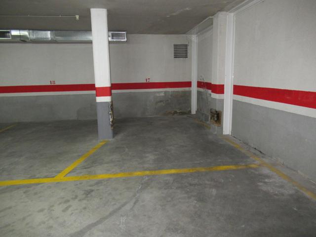 Plaza De Parking en venta en Sada de 11 m2 photo 0