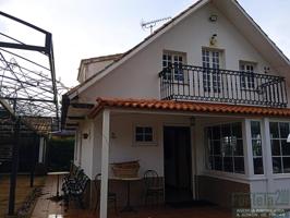 OPORTUNIDAD EN FEÁNS : CASA A LA VENTA CON TERRENO Y 4 DORMITORIOS. photo 0