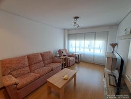 ¡Gran Oportunidad! Piso de 2 Dormitorios, 2 Baños, Garaje y Trastero en Ciudad Escolar photo 0