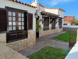 Bungalow en venta en san miguel de abona tenerife de 253 m2 photo 0