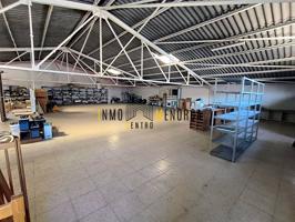 NAVE EN EL POLIGONO photo 0