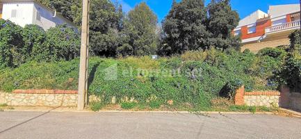 Terreno plano en zona centro de urbanización, en calle sin salida. photo 0