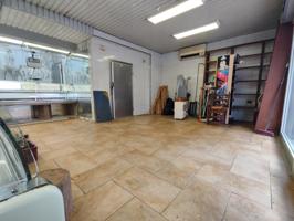 Local comercial con cámara frigorífica en venta photo 0
