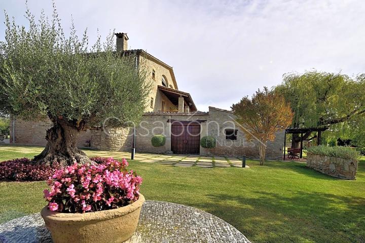 GURB. ENCANTADORA MASIA DE PIEDRA TOTALMENTE RESTAURADA photo 0