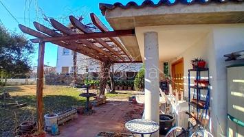 GURB. ELEGANTE CASA DE 258 M2, 4 HAB. 2 BAÑOS, GARAJE, JARDÍN, TERRAZA. photo 0