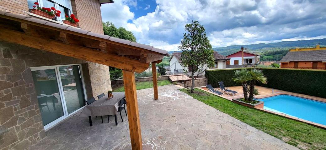 OLOST. ESPECTACULAR CASA DE 390 m², CON IMPRESIONANTES VISTAS, 6 HABITACIONES, 3 BAÑOS, TERRAZA, PISCINA, SAUNA, GIMNASIO Y GARAJE photo 0