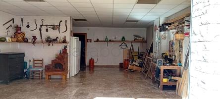 EXCELENTE CASA PARA 2 FAMILIAS, 2 PISOS INDEPENDIENTES DE 96 m2 CADA UNO!!!, 6 HABITACIONES, 4 BAÑOS, TERRAZA Y GARAJE 128 m2 Y BUHARDILLA. REFORMADO photo 0