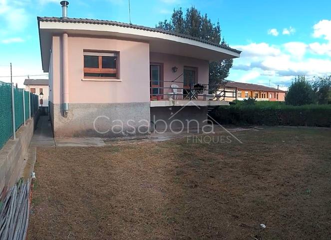OLOST. CASA TRANQUILA, EN OLOST, INDEPENDIENTE Y SOLEADA, CON 3 HAB., 2 BAÑOS, GARAJE Y JARDIN. BUEN ESTADO photo 0