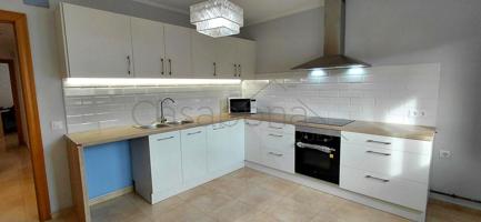 HOSTALETS DE BALENYÀ. PISO 100 m2 + BUHARDILLA 45 m2, 2 HABITACIONES DOBLES, COCINA OFFICE, BAÑO COMPLETO, BALCÓN. photo 0