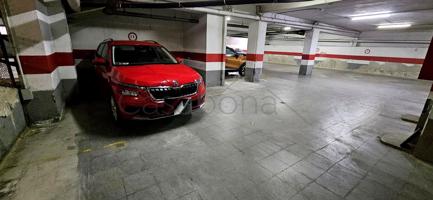 PLAZA DE PARKING PARA COCHE GRANDE Y 1 O 2 MOTOS. CON ARMARIO TRASTERO. FACIL ACCESO photo 0