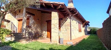 CASA CHALET DE PIEDRA, 4 HABITACIONES, 2 BAÑOS, GARAJE, JARDÍN, VISTAS, ESTADO EXCELENTE photo 0