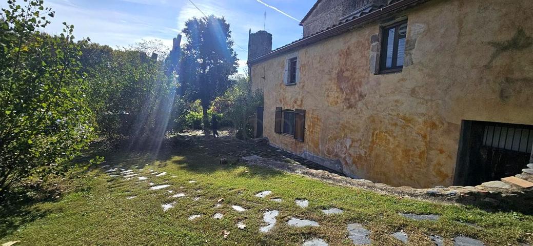 MASIA 360 m2, 3 VIVIENDAS INDEPENDIENTES, 7 HABITACIONES, 3 BAÑOS, 4.000 m2, HUERTO, JARDIN, BUEN ESTADO GENERAL. photo 0