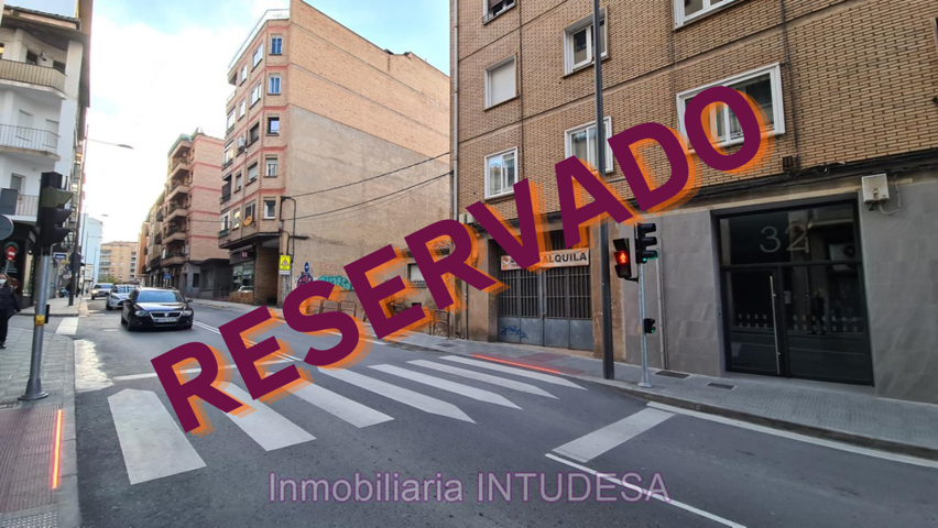 Local en venta en Tudela de 112 m2 photo 0