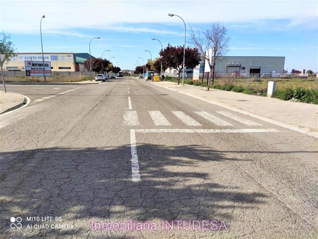 SE VENDE AMPLIA PARCELA EN EL POLIGONO DE LA BARRENA EN TUDELA photo 0