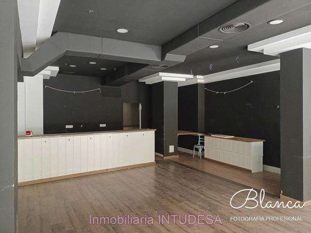 SE VENDE LOCAL COMERCIAL EN BARRIO VERDE TUDELA photo 0