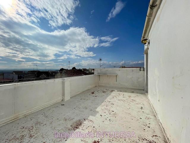 EN VENTA PISO DE TRES DORMITORIOS Y DOS BAÑOS EN CASCANTE photo 0