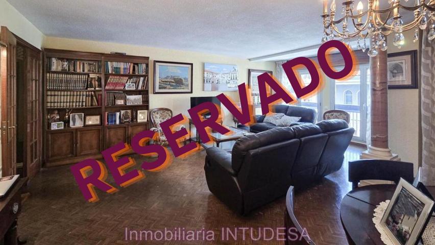 EN VENTA PISO DE CINCO DORMITORIOS, DOS BAÑOS Y ASEO EN TUDELA photo 0