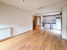 EN VENTA CÉNTRICO PISO DE DOS DORMITORIOS Y UN BAÑO EN CASCANTE photo 0