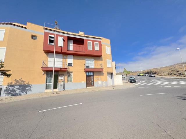 Local en alquiler en Santa Cruz de Tenerife de 60 m2 photo 0