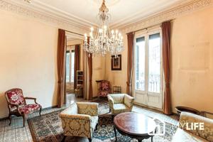 Piso en venta en Barcelona de 266 m2 photo 0
