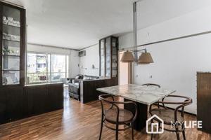 Fantástico piso en venta con plaza de aparcamiento en venta en Lesseps photo 0