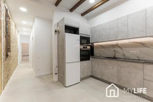 Fantástico piso reformado en venta en Sagrada Familia photo 0