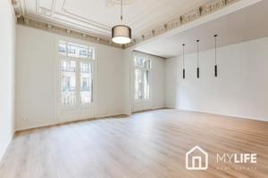Exclusivo piso reformado en venta en la Dreta de l&#x27;Eixample photo 0