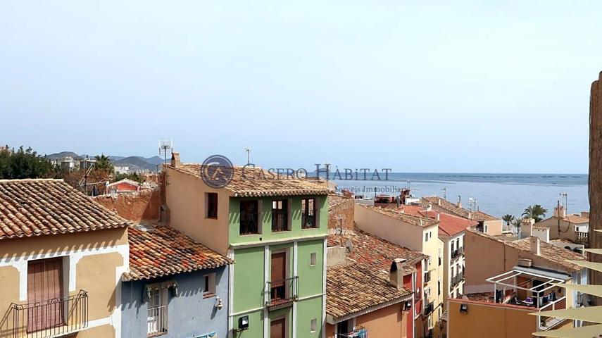 CASA ENTERA EN CASCO ANTIGUO CON GRAN PATIO Y VISTAS A REFORMAR photo 0