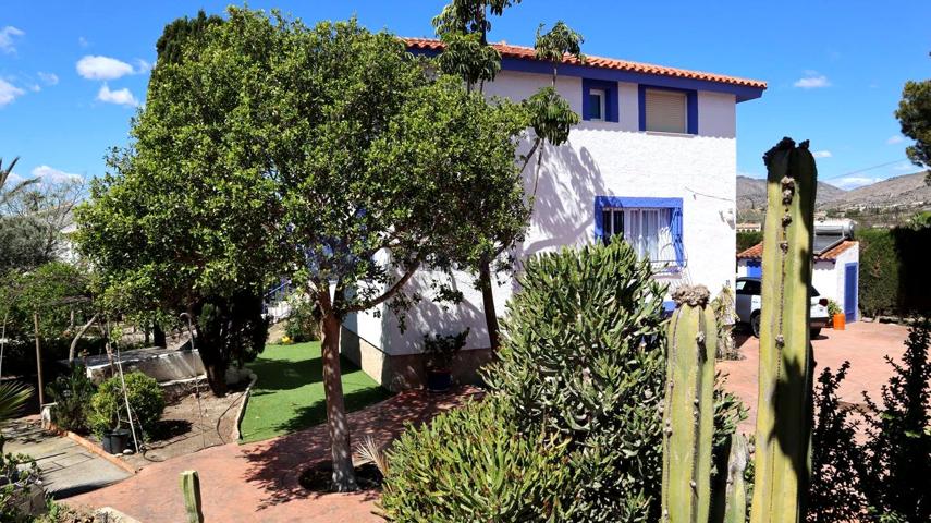 CHALET A 500 M. de LA VILA JOIOSA photo 0
