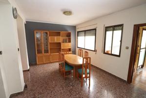 Primer piso de casa de pueblo con amplia terraza y bonitas vistas photo 0