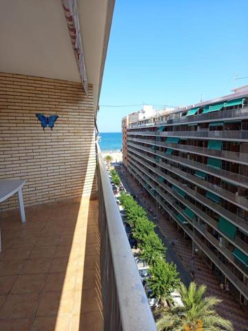 Calle Cabañal con parking comunitario photo 0