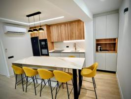 EXCLUSIVO PISO TODO REFORMADO EN VENTA photo 0