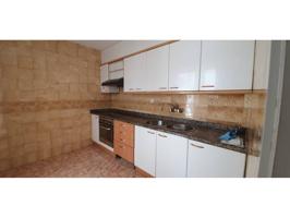Casa en venta en Sant Vicenç de Castellet photo 0
