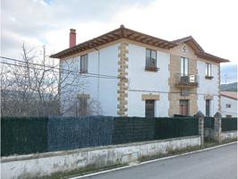 Casa en venta en Grocin photo 0