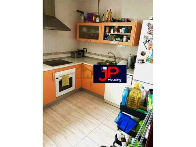 Piso en venta en Centro photo 0