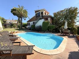 Chalet unifamiliar en venta en Costa Daurada photo 0