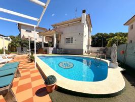 Chalet unifamiliar en venta en Banyeres del Penedès photo 0