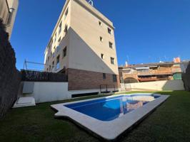 Piso seminuevo con piscina comunitaria photo 0