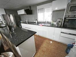 Venta de una villa en Rosselló photo 0