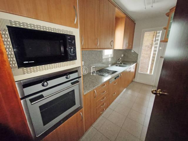Venta de piso en Lleida Capital, Zona Universitat – Episcopal – Roca Labrador, Parking Opcional 20.000 € photo 0