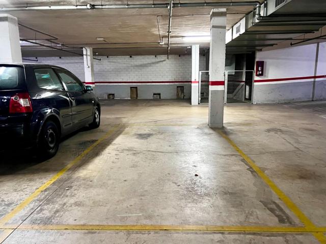 OPORTUNIDAD!!! 2 PLAZAS DE APARCAMIENTO COCHE GRANDE EN CAN LLONG!! CON ASCENSOR photo 0