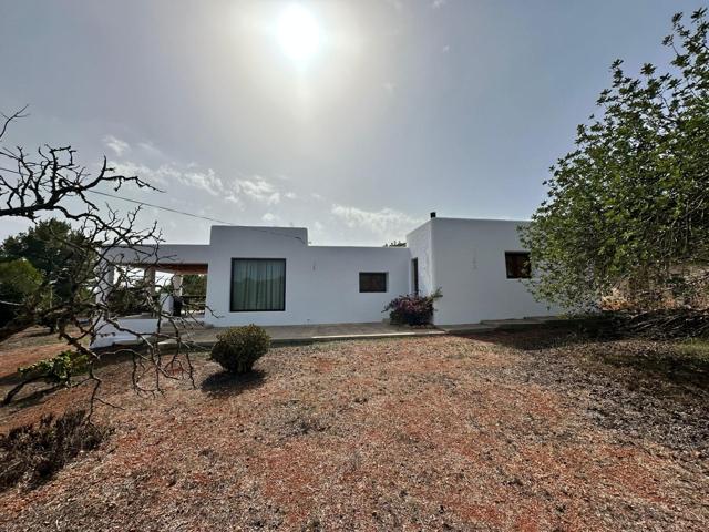 CASA DE 230M2 EN FINCA DE 10.969M2 ( SANTA GERTRUDIS, IBIZA) photo 0