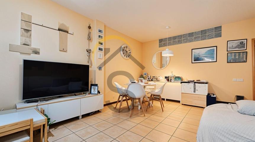 CASA DE 3 DORMITORIOS + 2 BAÑOS, PATIO DE 34m2 Y TERRAZA DE 100m2 photo 0