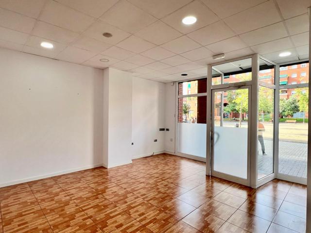 LOCAL CON POSIBILIDAD DE CAMBIO DE USO. photo 0