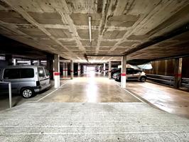 PLAZA DE PARKING CAN LLONG . ( CALLE SARAJEVO ) photo 0