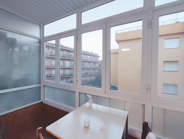 Piso luminoso y céntrico en Canet de Mar, a pocos minutos del mar!! 3 hab. + ascensor y balcón photo 0